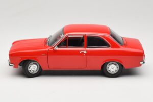 Ford Escort Mk1 Street Sarkans Minichamps 1:18 100081001 Metāls — attēls 4 no 8