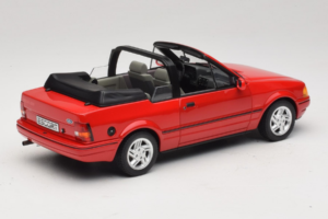 Ford Escort Mk4 XR3i Kabriolets Flamenco Red Otto 1:18 OT1254 Sveķi — attēls 2 no 6