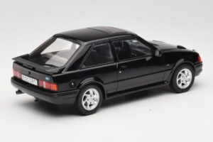Ford Escort Mk4 RS Turbo S2 Melns MCG 1:18 MCG18546 Metāls — attēls 2 no 6