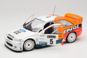 Ford Escort RS Cosworth Repsol #5 C. Sainz / L. Moya RAC Rally 1997 UT Models 1:18 39750 Metāls — attēls 2 no 8