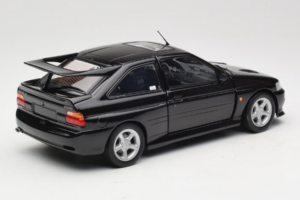 Ford Escort RS Cosworth Black Metallic Minichamps 1:18 150089020 Metāls — attēls 3 no 8