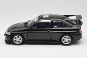 Ford Escort RS Cosworth Black Metallic Minichamps 1:18 150089020 Metāls — attēls 4 no 8