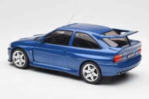 Ford Escort RS Cosworth Zils IXO 1:18 18CMC180 Metāls — attēls 5 no 6