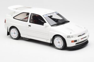 Ford Escort RS Cosworth Group A Balts Otto 1:18 OT1025 Sveķi — attēls 4 no 6