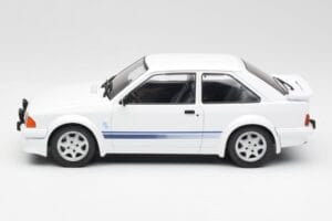 Ford Escort RS Turbo Balts MCG 1:18 MCG18419 Metāls — attēls 3 no 6
