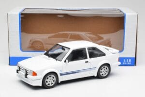 Ford Escort RS Turbo Balts MCG 1:18 MCG18419 Metāls — attēls 6 no 6