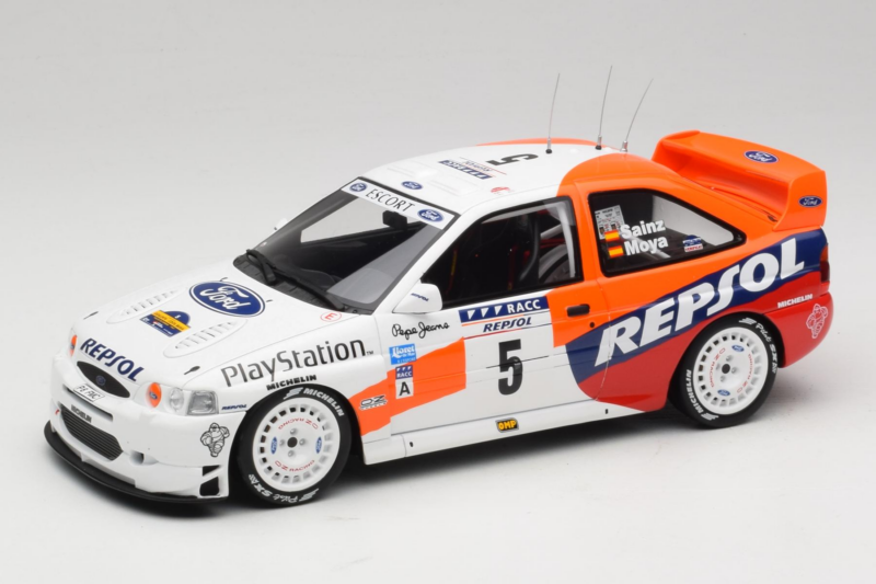 Ford Escort WRC #5 C. Sainz / L. Moya Ford World Rally Team Rally Catalunya 1997 Otto 1:18 OT1179 Sveķi