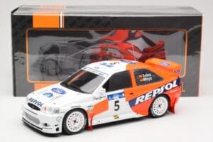 Ford Escort WRC #5 C. Sainz / L. Moya Winner Acropolis Rally 1997 IXO 1:18 18RMC172A Metāls — attēls 6 no 6