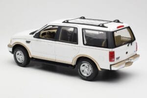 Ford Expedition Eddie Bauer Balts UT Models 1:18 22712 Metāls — attēls 7 no 8