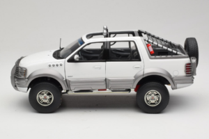 Ford Expedition Himalaya White AUTOart 1:18 72781 Metāls — attēls 4 no 8