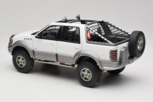 Ford Expedition Himalaya White AUTOart 1:18 72781 Metāls — attēls 7 no 8