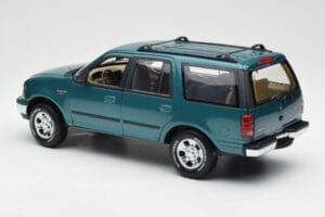 Ford Expedition XLT Zaļš Metaliks UT Models 1:18 22717 Metāls — attēls 7 no 8