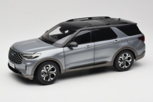 Ford Explorer Pelēks OEM 1:18 FORD2020 Metāls
