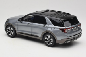 Ford Explorer Pelēks OEM 1:18 FORD2020 Metāls — attēls 7 no 8