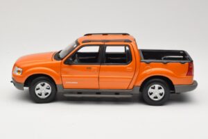 Ford Explorer Sport Trac Oranžs Maisto 1:18 536891G Metāls — attēls 4 no 8