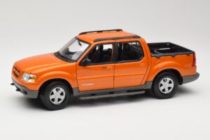Ford Explorer Sport Trac Oranžs Maisto 1:18 536891G Metāls