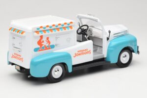 Ford F-1 Howard Johnson's Ice Cream Road Signature 1:18 92229 Metāls — attēls 2 no 6