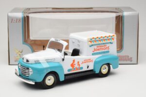Ford F-1 Howard Johnson's Ice Cream Road Signature 1:18 92229 Metāls — attēls 6 no 6