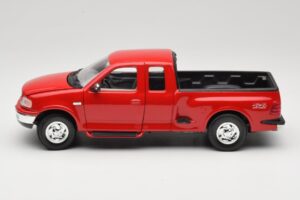 Ford F-150 Flareside SuperCab Sarkans Mira 1:18 6217 Metāls — attēls 4 no 8
