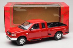 Ford F-150 Flareside SuperCab Sarkans Mira 1:18 6217 Metāls — attēls 8 no 8