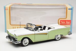Ford Fairlane Skyliner Zaļš & Balts Sun Star 1:18 FORD003 Metāls — attēls 9 no 9