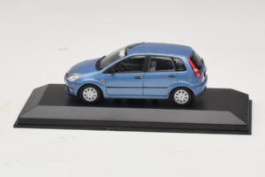 Ford Fiesta Mk5 4-Door Gaiši Zils Minichamps 1:43 FIESTA002 Metāls