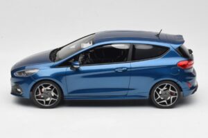 Ford Fiesta Mk8 ST Zils DNA 1:18 DNA000092 Sveķi — attēls 3 no 6
