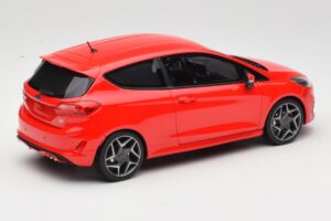 Ford Fiesta Mk8 ST Sarkans DNA 1:18 DNA000093 Sveķi — attēls 2 no 6