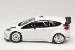 Ford Fiesta RS WRC Street Mk7 Balts Minichamps 1:18 151110890 Metāls — attēls 3 no 6