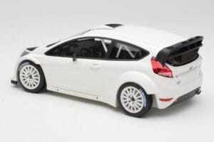 Ford Fiesta RS WRC Street Mk7 Balts Minichamps 1:18 151110890 Metāls — attēls 5 no 6