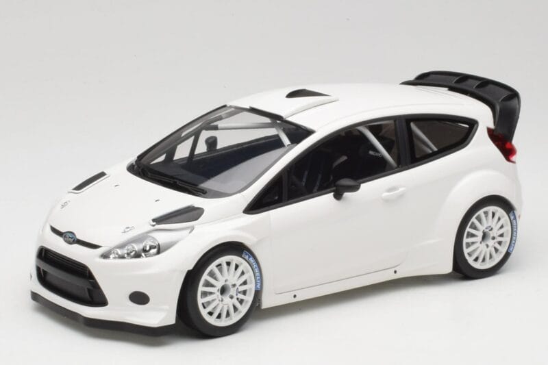Ford Fiesta RS WRC Street Mk7 Balts Minichamps 1:18 151110890 Metāls