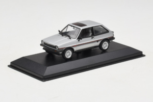 Ford Fiesta XR2 Sudrabs Minichamps 1:43 400085160 Metāls — attēls 2 no 4