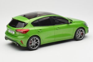 Ford Focus ST Mk4 Zaļš MCG 1:18 MCG18452 Metāls — attēls 2 no 6