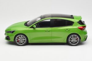 Ford Focus ST Mk4 Zaļš MCG 1:18 MCG18452 Metāls — attēls 3 no 6