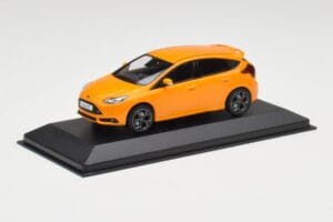 Ford Focus ST Mk3 Tangerine Scream Minichamps 1:43 FOCUS001 Metāls — attēls 2 no 4