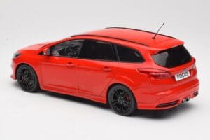 Ford Focus ST Turnier Mk3 Race Red MCG 1:18 MCG18466 Metāls — attēls 5 no 6
