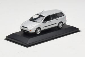 Ford Focus Mk1 Turnier Sudrabs Minichamps 1:43 FOCUS004 Metāls — attēls 2 no 5