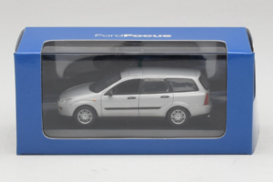 Ford Focus Mk1 Turnier Sudrabs Minichamps 1:43 FOCUS004 Metāls — attēls 5 no 5