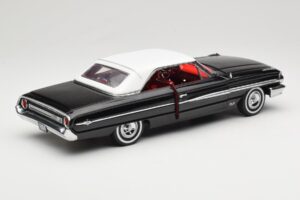 Ford Galaxie 500 Melns Sun Star 1:18 1442 Metāls — attēls 3 no 8