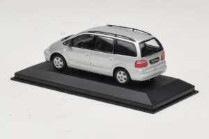 Ford Galaxy Mk2 Sudrabs Minichamps 1:43 GALAXY001 Metāls — attēls 3 no 4