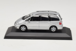 Ford Galaxy Mk2 Sudrabs Minichamps 1:43 GALAXY001 Metāls