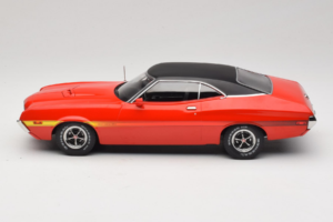Ford Gran Torino Sport Sarkans IXO 1:18 18CMC263 Metāls — attēls 3 no 6