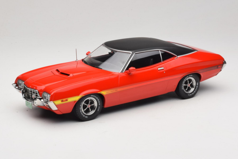 Ford Gran Torino Sport Sarkans IXO 1:18 18CMC263 Metāls