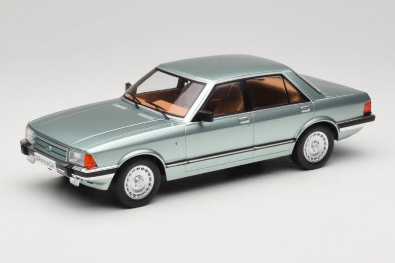 Ford Granada Mk2 2.8 Ghia Light Green Metallic MCG 1:18 MCG18535 Metāls
