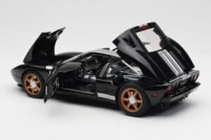 Ford GT Melns Ar Baltām Svītrām AUTOart 1:18 73023 Metāls — attēls 5 no 8