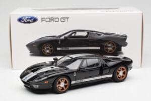 Ford GT Melns Ar Baltām Svītrām AUTOart 1:18 73023 Metāls — attēls 8 no 8