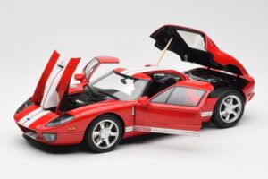 Ford GT Sarkans AUTOart 1:18 73021 Metāls — attēls 2 no 8