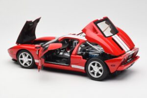Ford GT Sarkans AUTOart 1:18 73021 Metāls — attēls 5 no 8