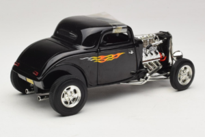 Ford Hot Rod Melns Rydell High Grease ERTL 1:18 36602 Metāls — attēls 2 no 6