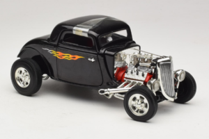 Ford Hot Rod Melns Rydell High Grease ERTL 1:18 36602 Metāls — attēls 4 no 6